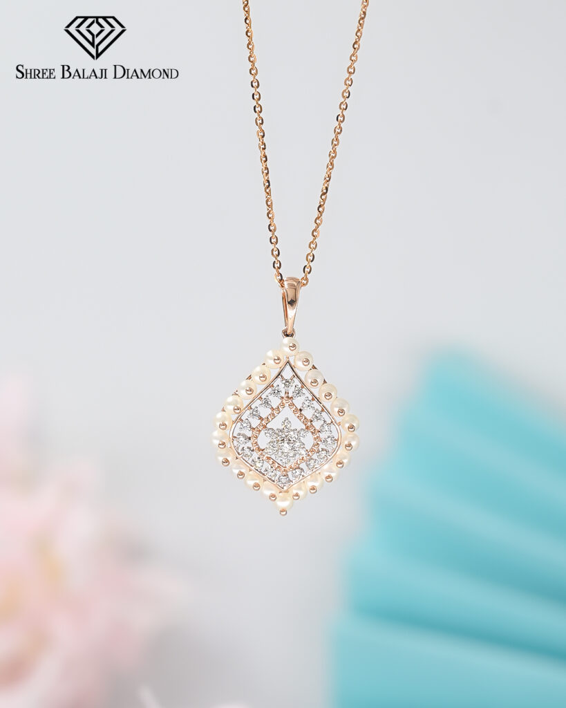 unique diamond pendant design